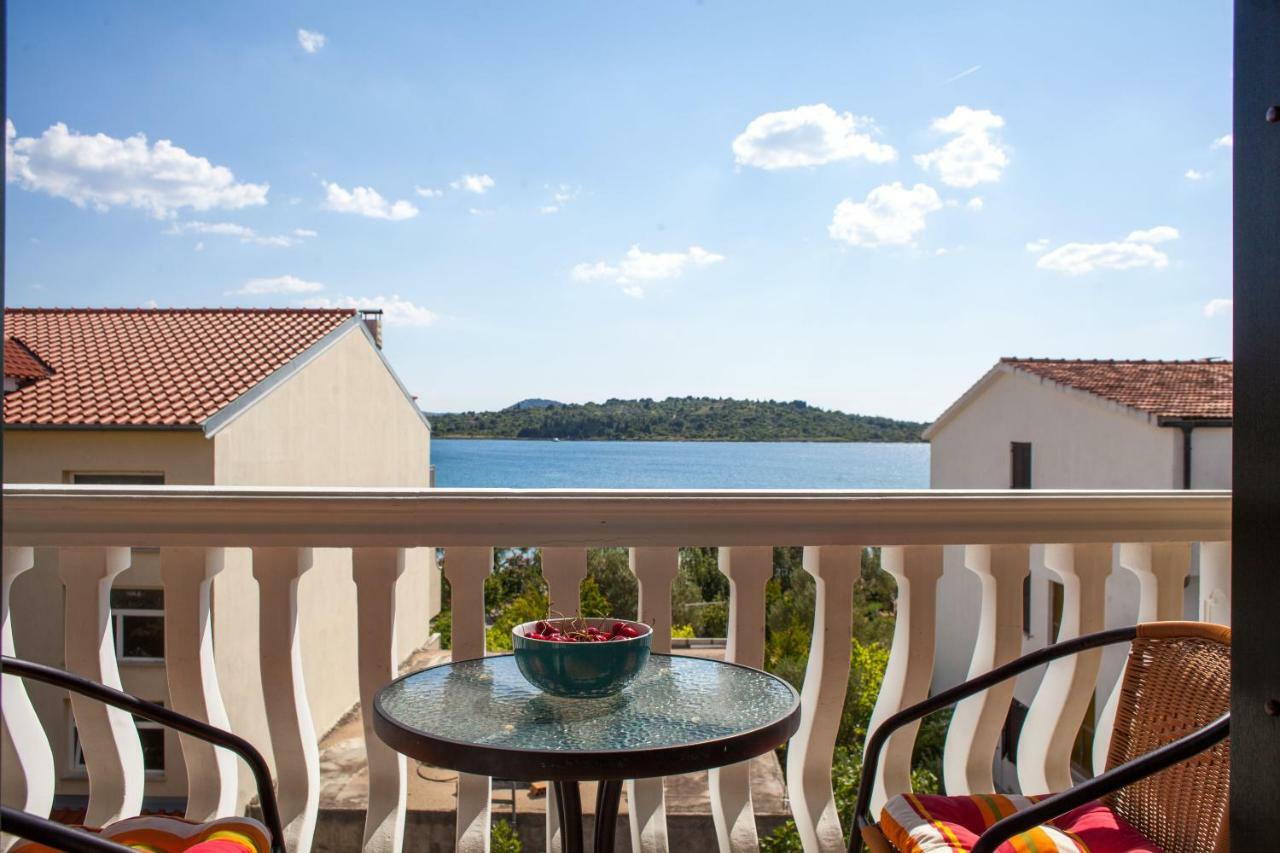 Apartments Martina Vodice Zewnętrze zdjęcie